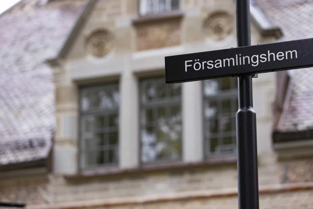 Restaurerade stendetaljer av Borghamnskalksten